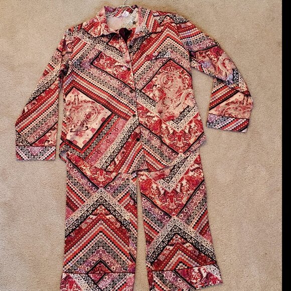 Victoria's Secret Pajamas and Robe Set. Size S/P - Picture 3 of 12